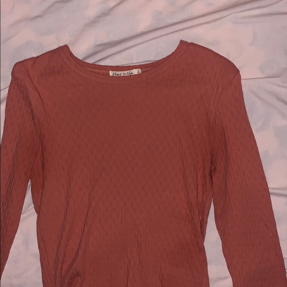 Peach long sleeve top/sweater. - Picture 1 of 2